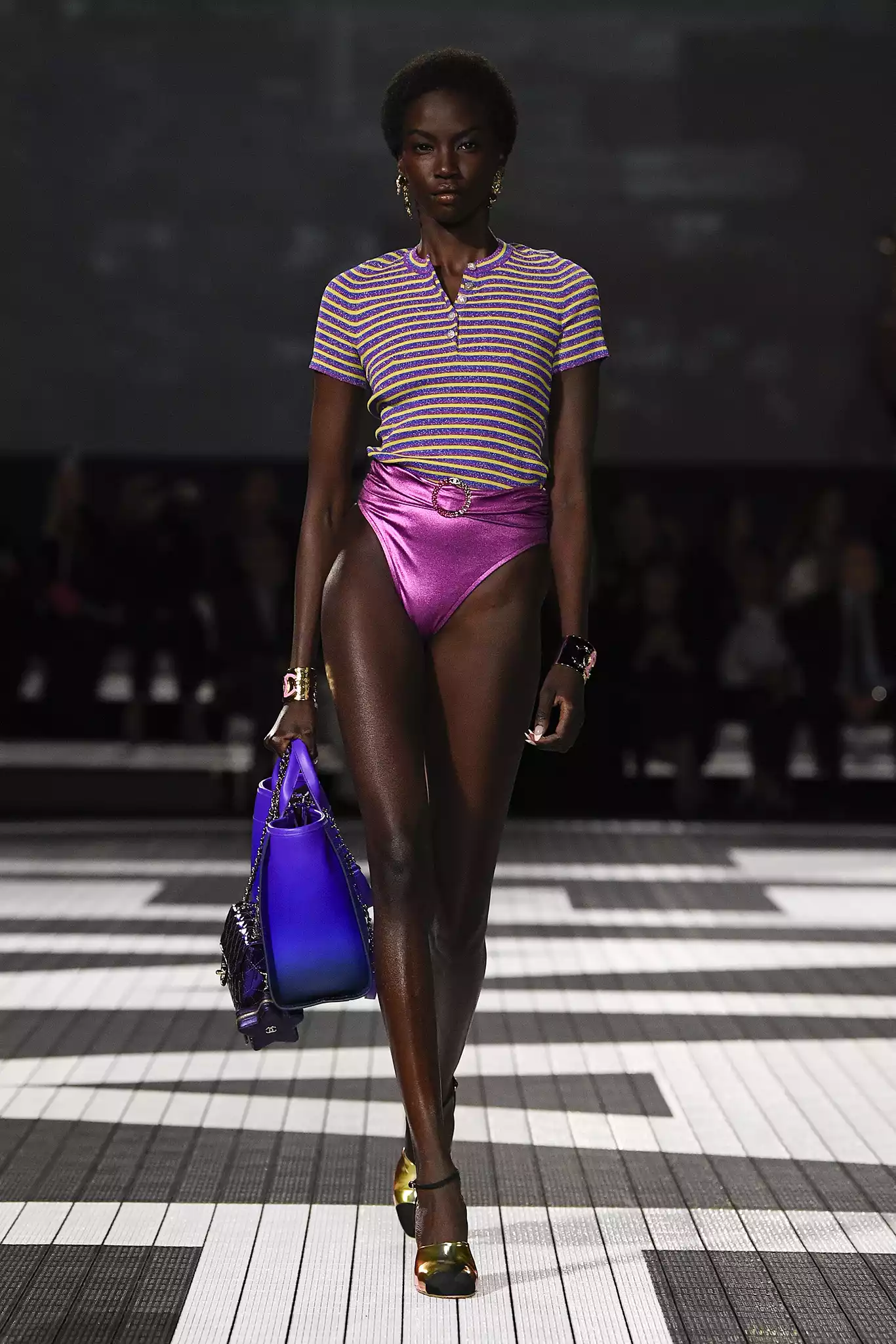 A model on the runway at Chanel Cruise 2024 Ready To Wear Fashion Show at Paramount Studios on May 9, 2023 in Los Angeles, California